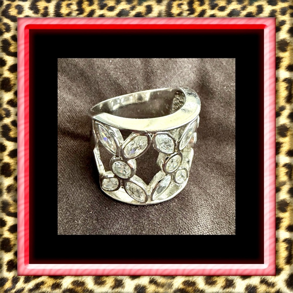 👑✅PRICE FIRM✅ Elegant Silver Women's Statement Cocktail Ring